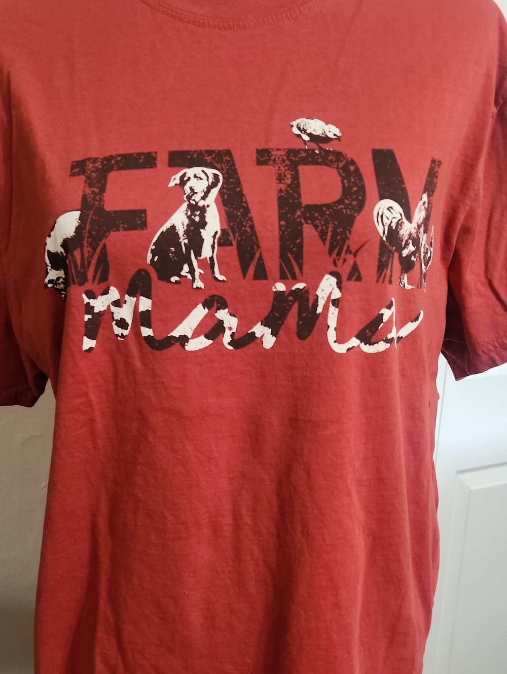 BURNT ORANGE FARM MAMA SHORT SLEEVE GRAPHIC TEE